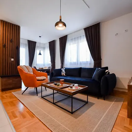 Hedona Apartment *